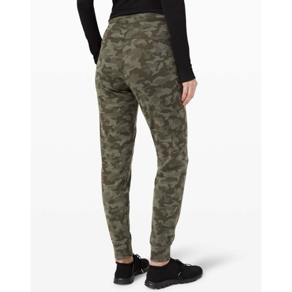Lululemon Ready to Rulu Jogger 29" Heritage Camo Dark Olive Green Twill Sz 8 - Picture 4 of 12